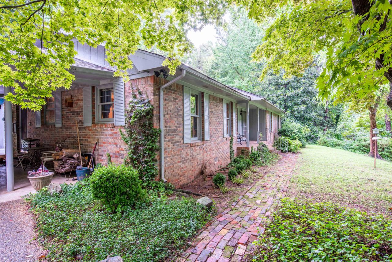 135 Park Dr - Photo 1
