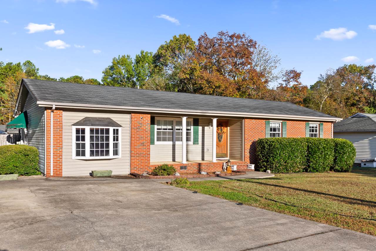 1649 Springvale Rd - Photo 1