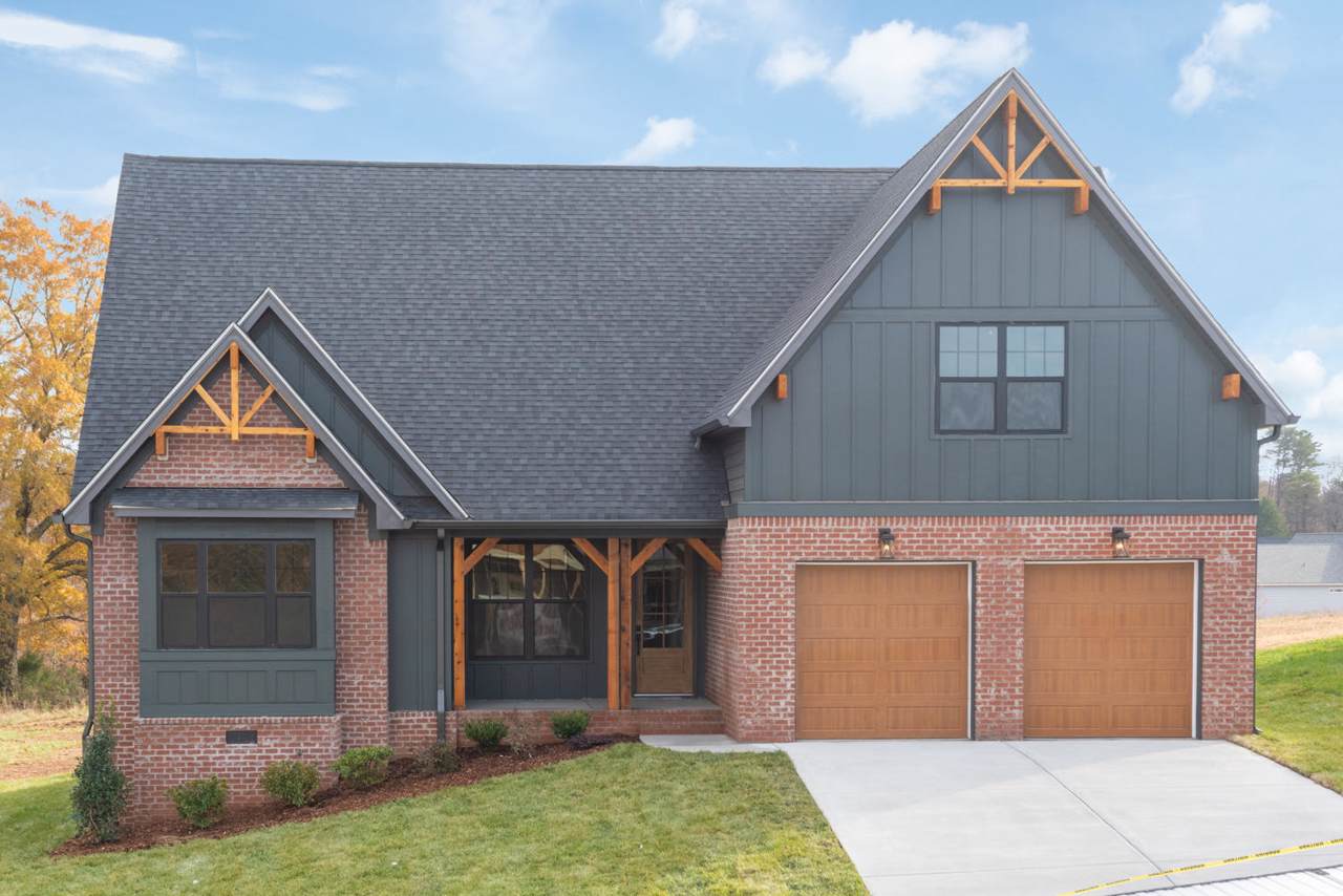 7502 Crowes Nest Dr - Photo 1