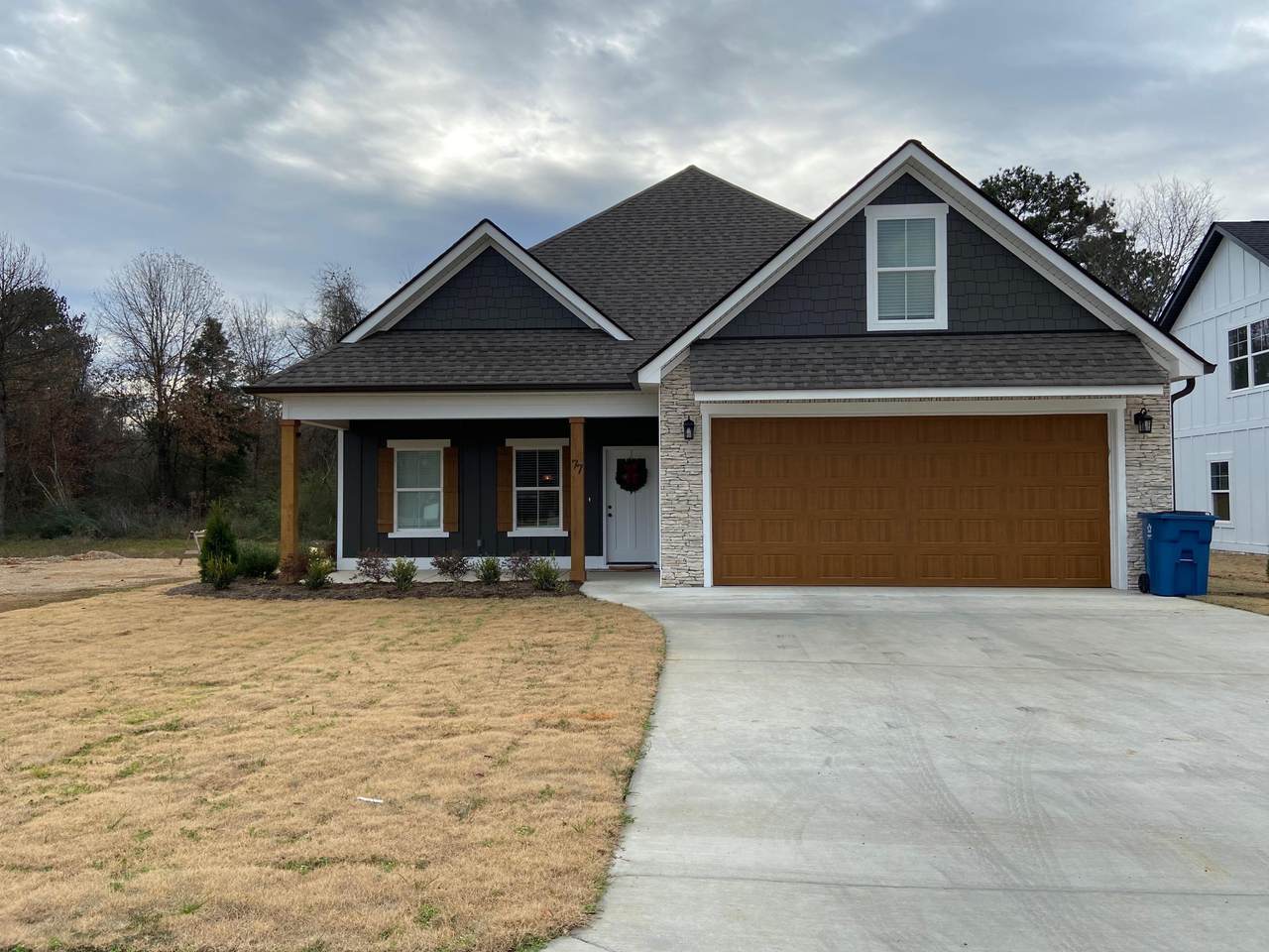 102 Country Cove Dr - Photo 1