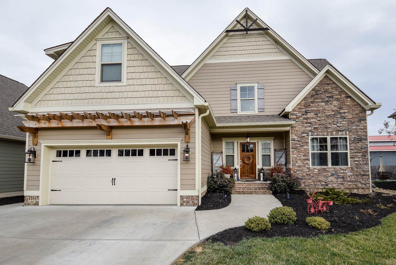 2620 Middleton Ln - Photo 1