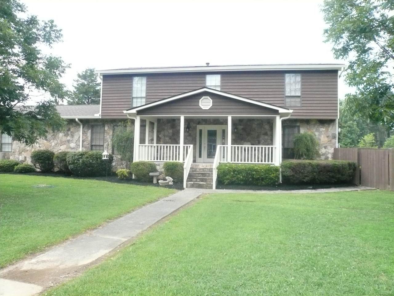 1712 Cannon Dr - Photo 1