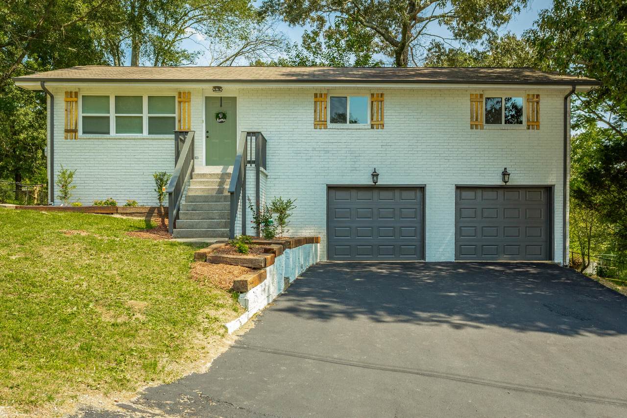 62 Carolyn Ln - Photo 1