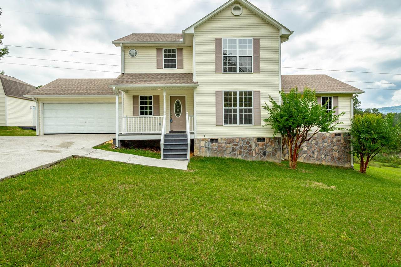 2904 Vine Dr - Photo 1