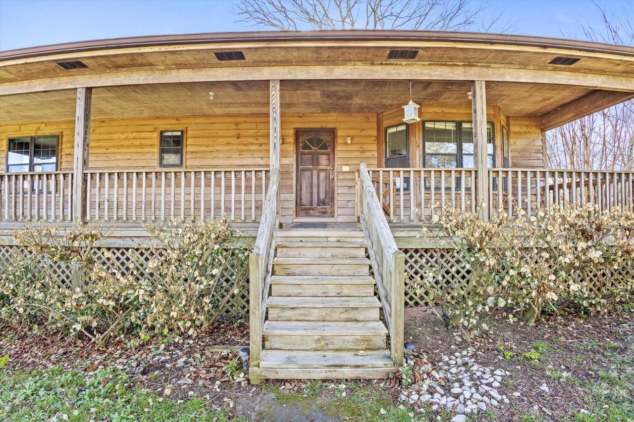 4010 Hendon Rd - Photo 1