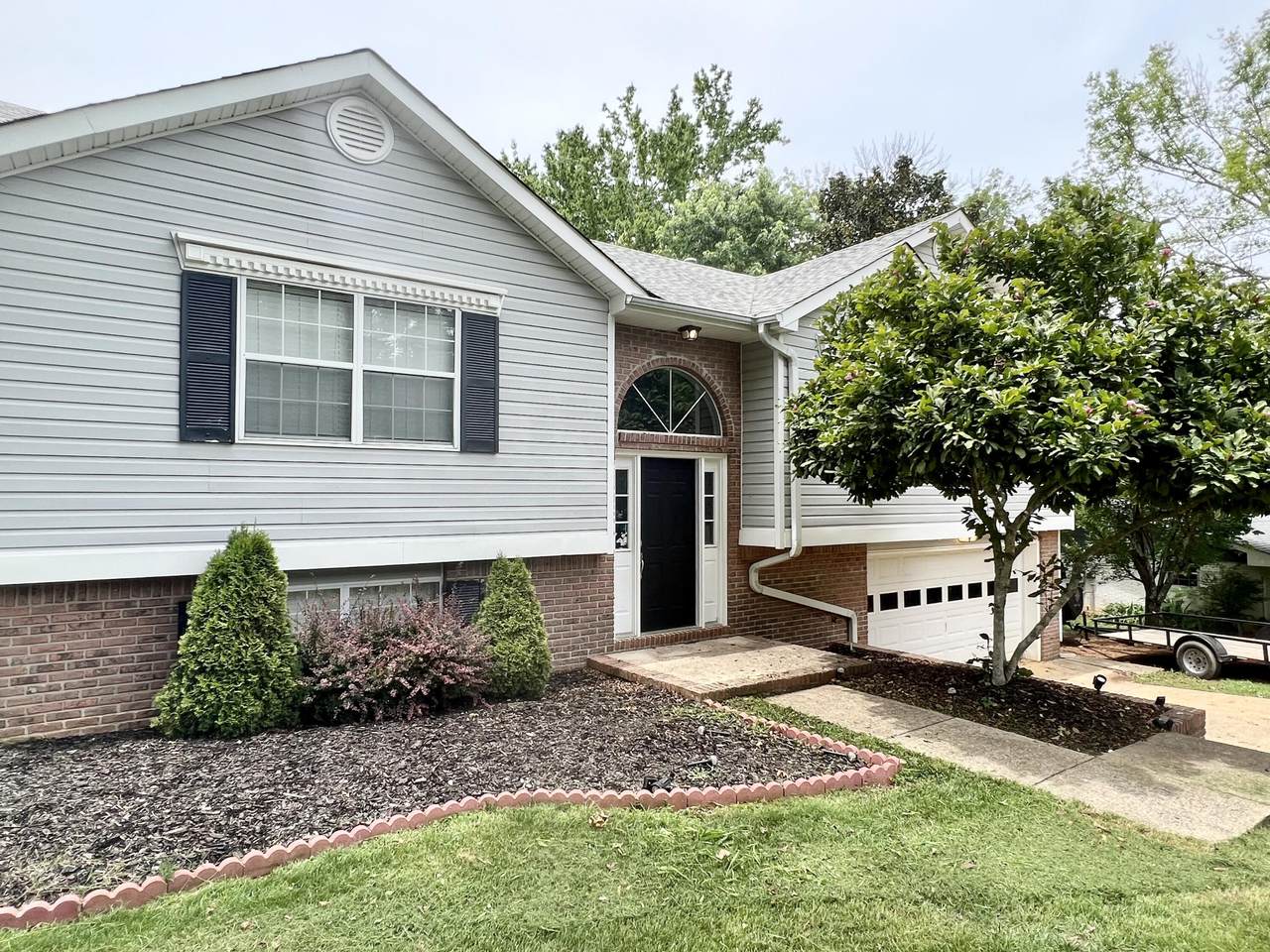 6229 Pythian Rd - Photo 1