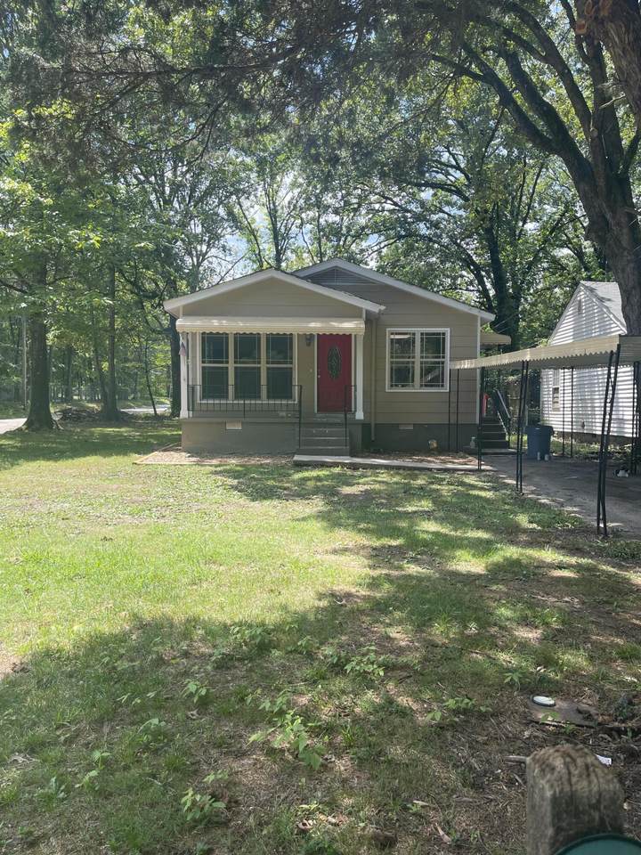16 Charles Dr - Photo 1