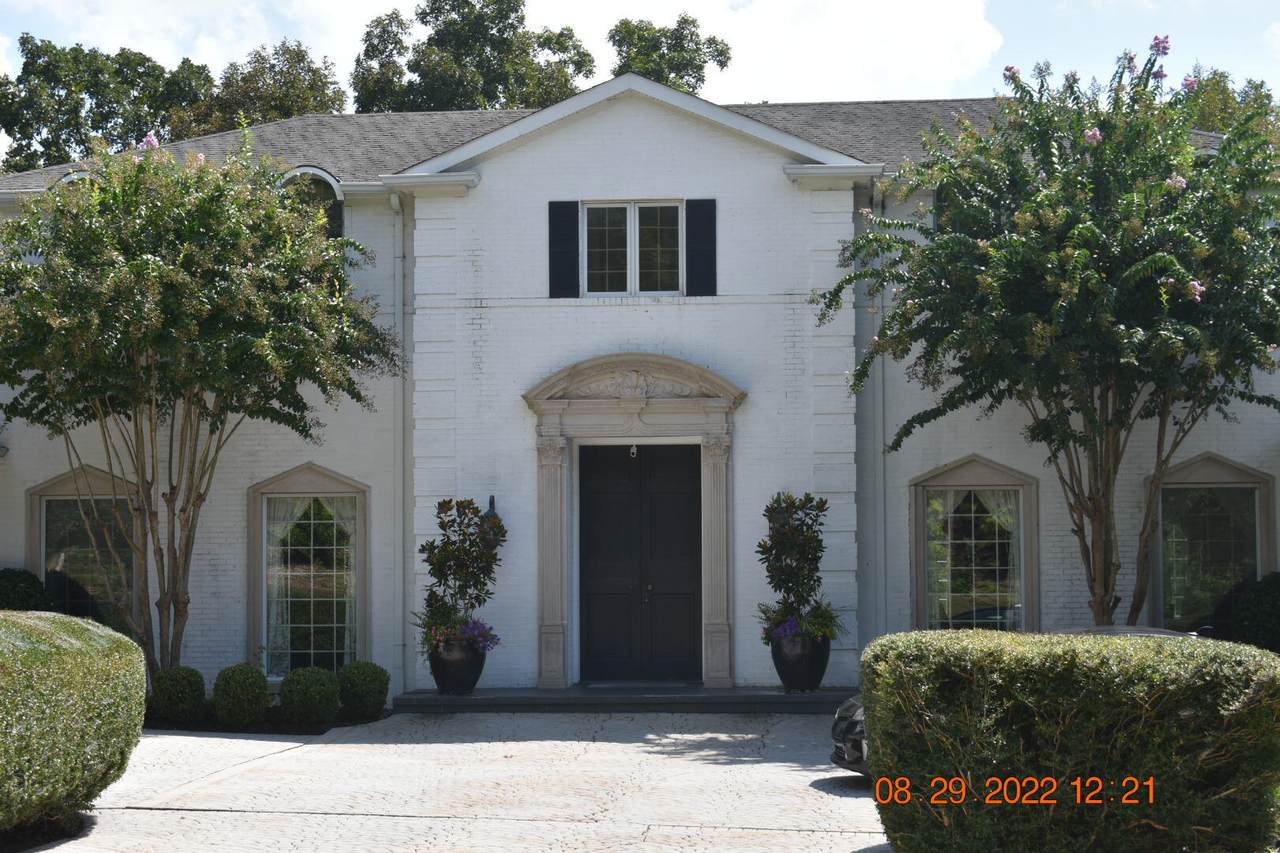 7832 Stonehenge Dr - Photo 1