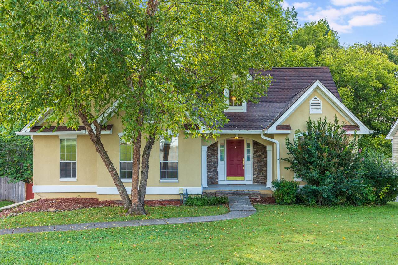 8007 Hamilton Mill Dr - Photo 1