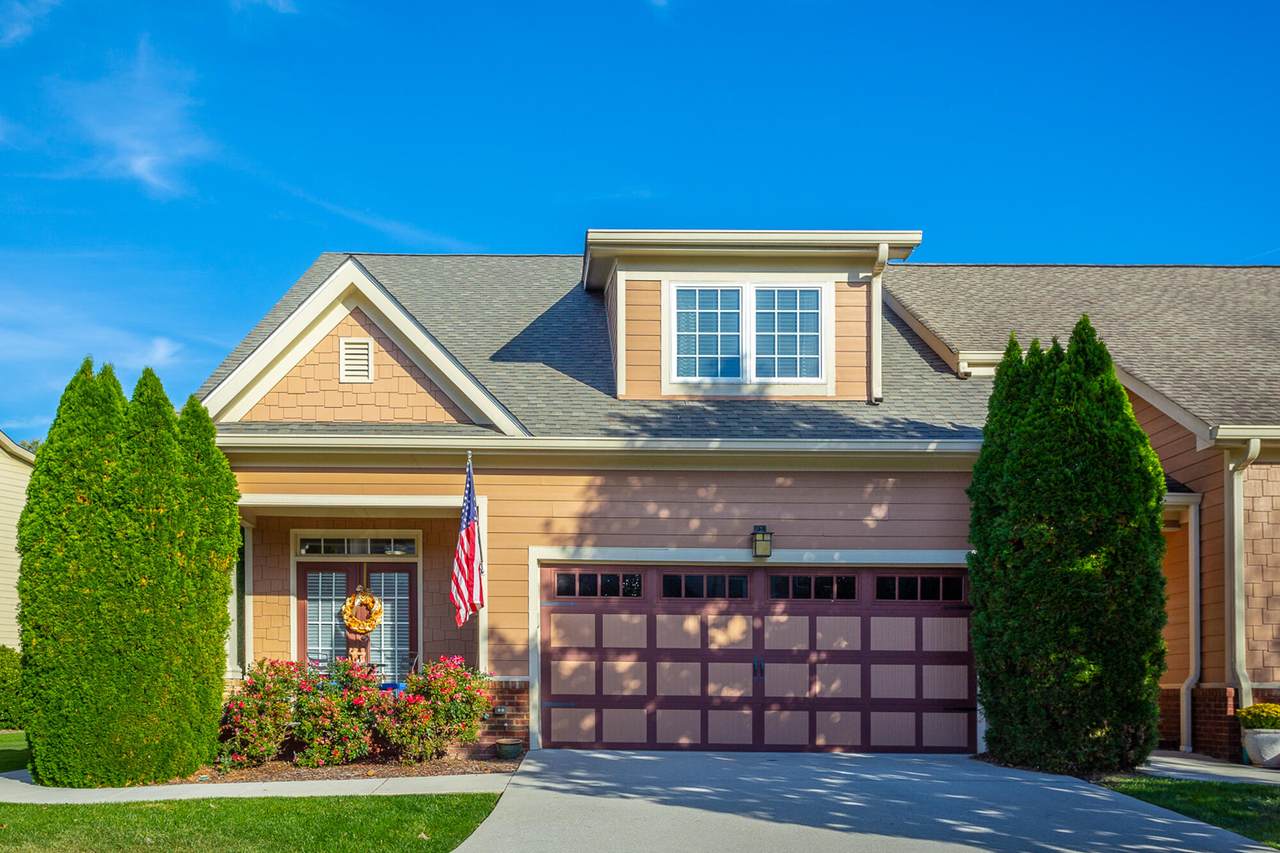 1126 Saddlebrook Dr - Photo 1