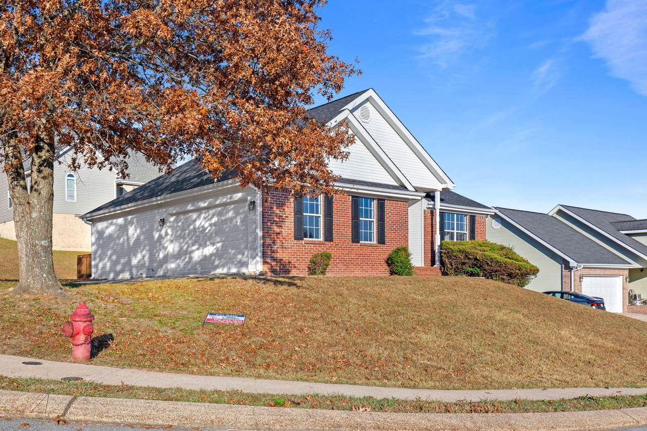 1196 Fuller Glen Cir - Photo 1