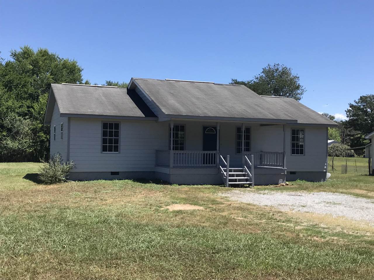 447 Harmon Dr S. - Photo 1