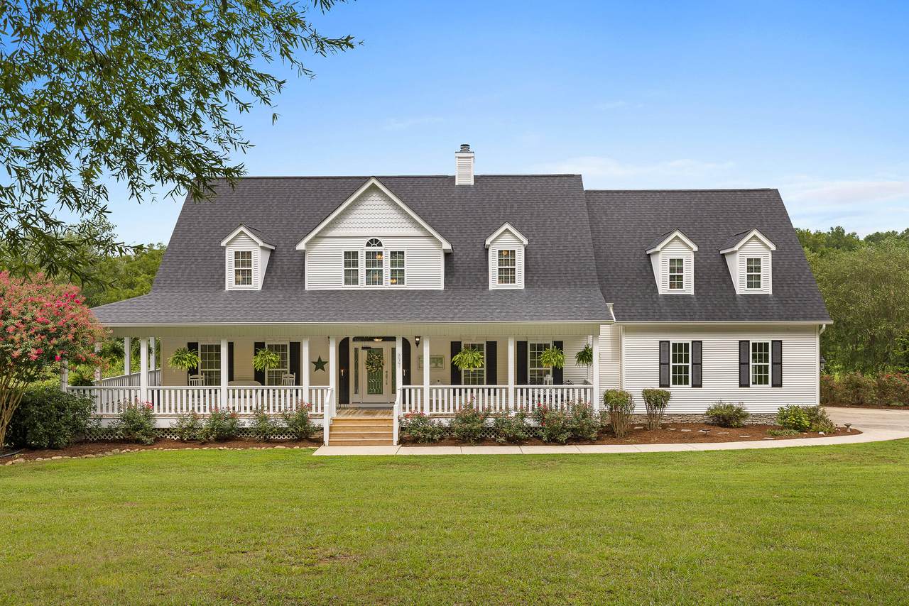 537 Henry Drive - Photo 1