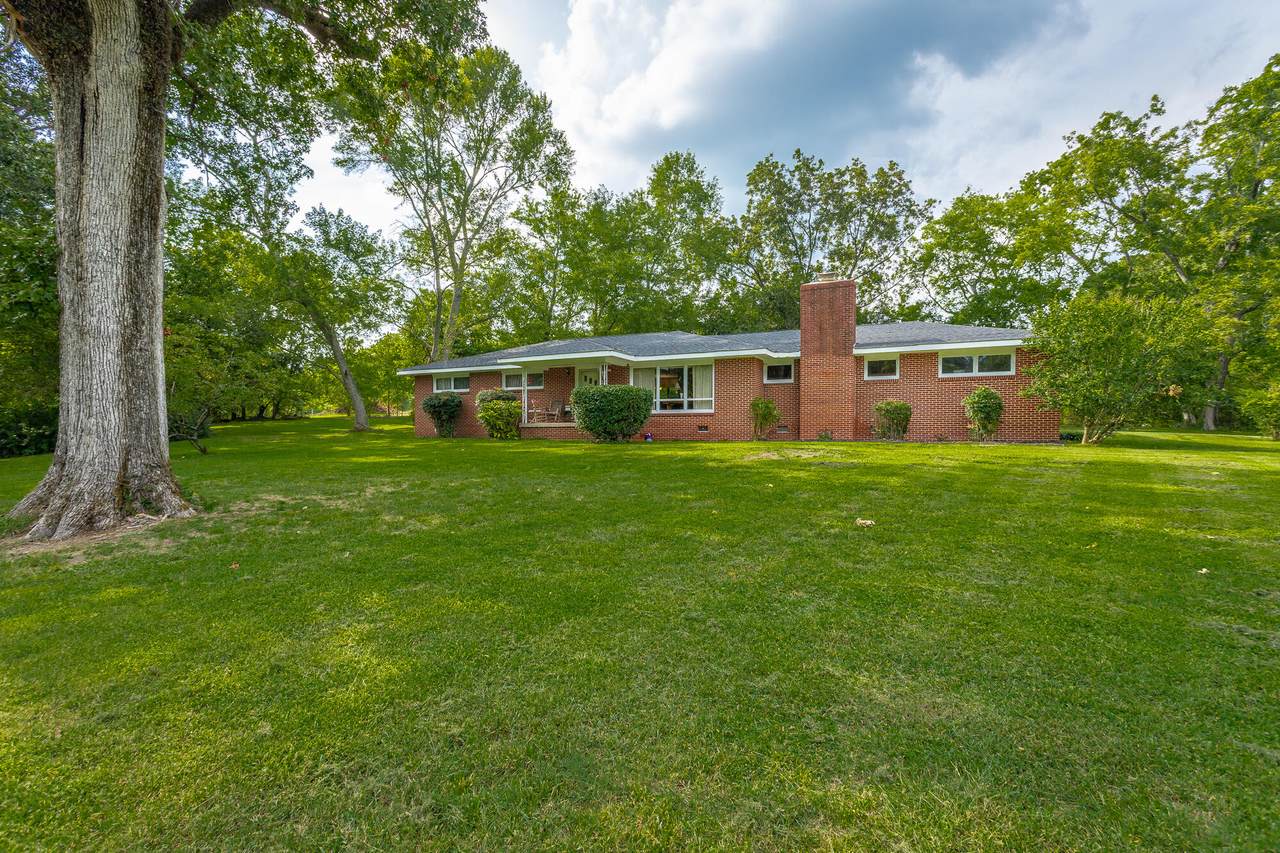 109 Park City Road - Photo 1