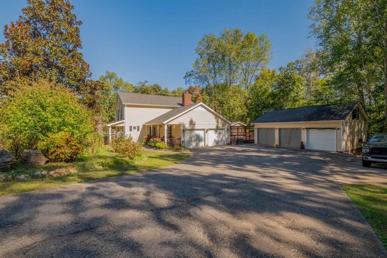4104 Dinner Bell Lane - Photo 1