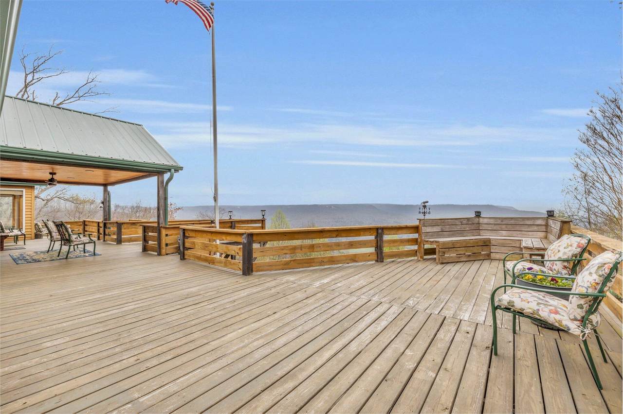 6005 Jackson Point Road - Photo 1