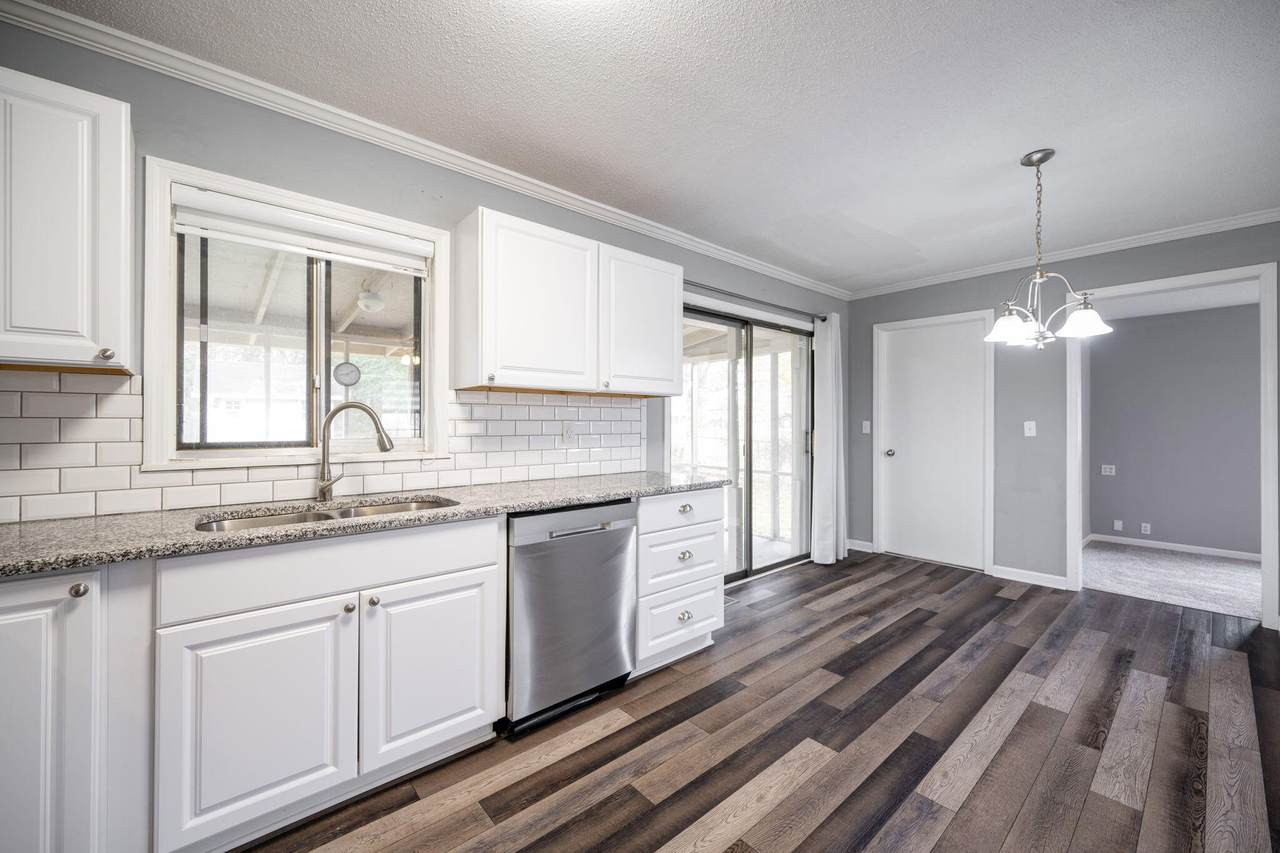 32 Sequoia Circle - Photo 1