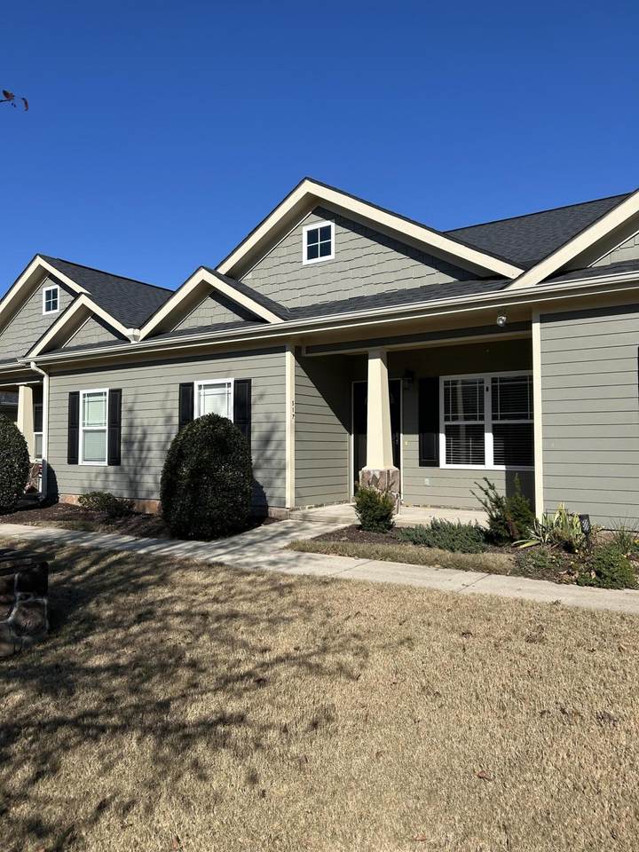 517 Callaway Court - Photo 1