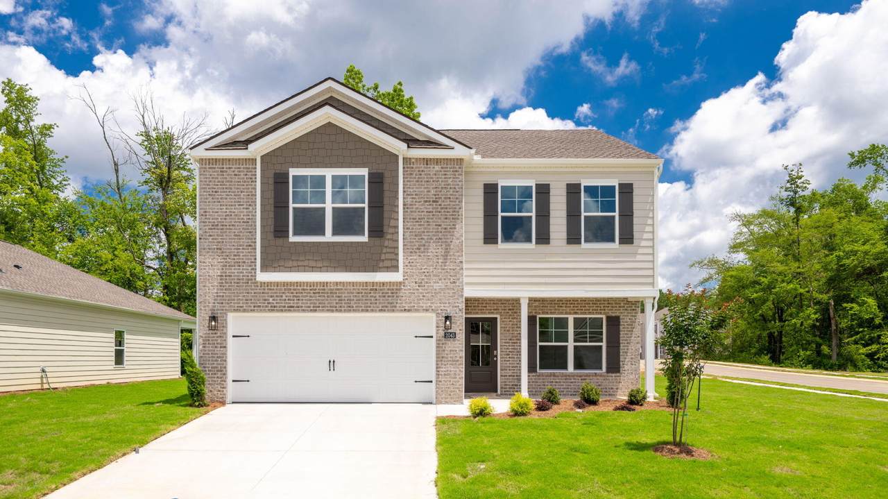 2043 Fairview Hills Drive Ne - Photo 1