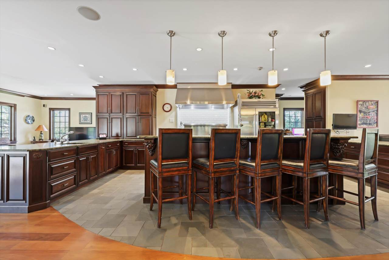 1511 Carroll Lane - Photo 1