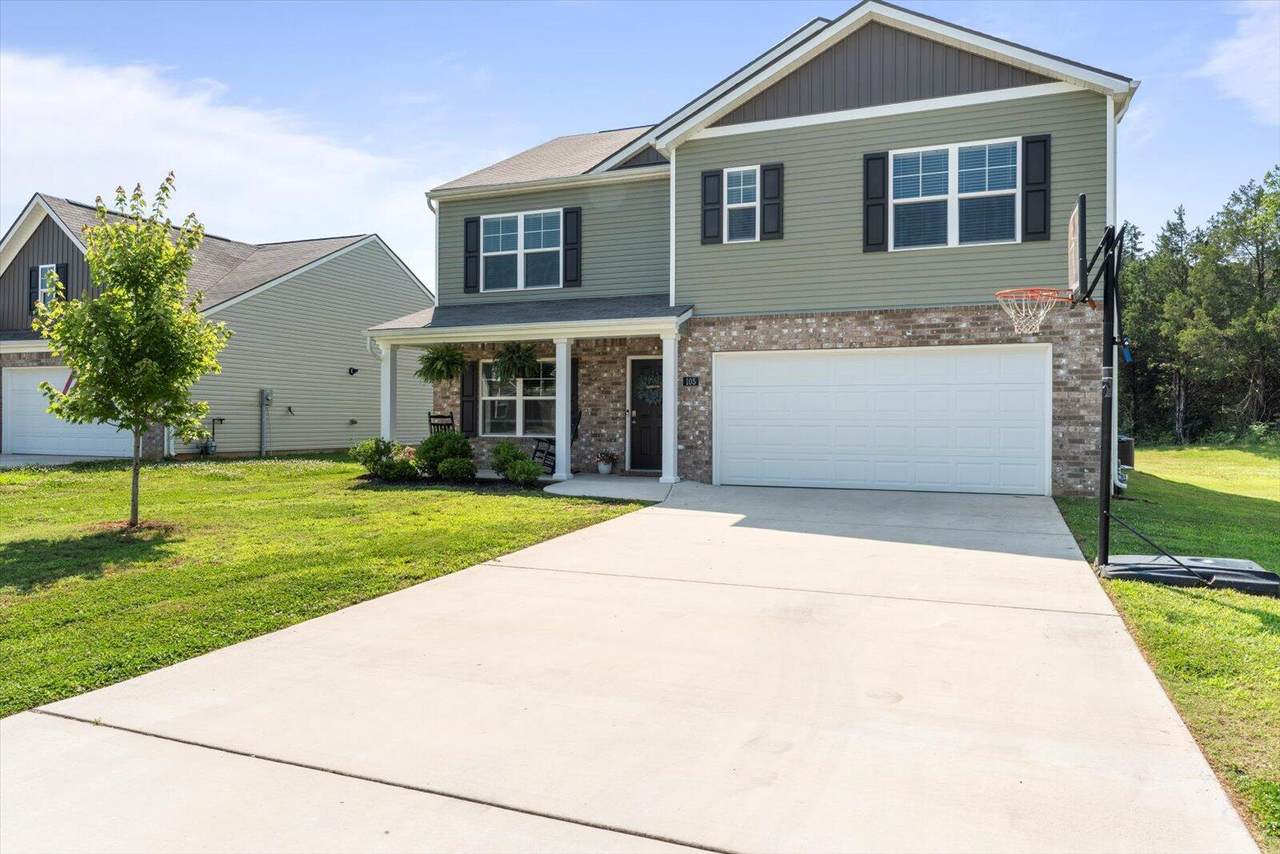 105 Dupitt Circle - Photo 1