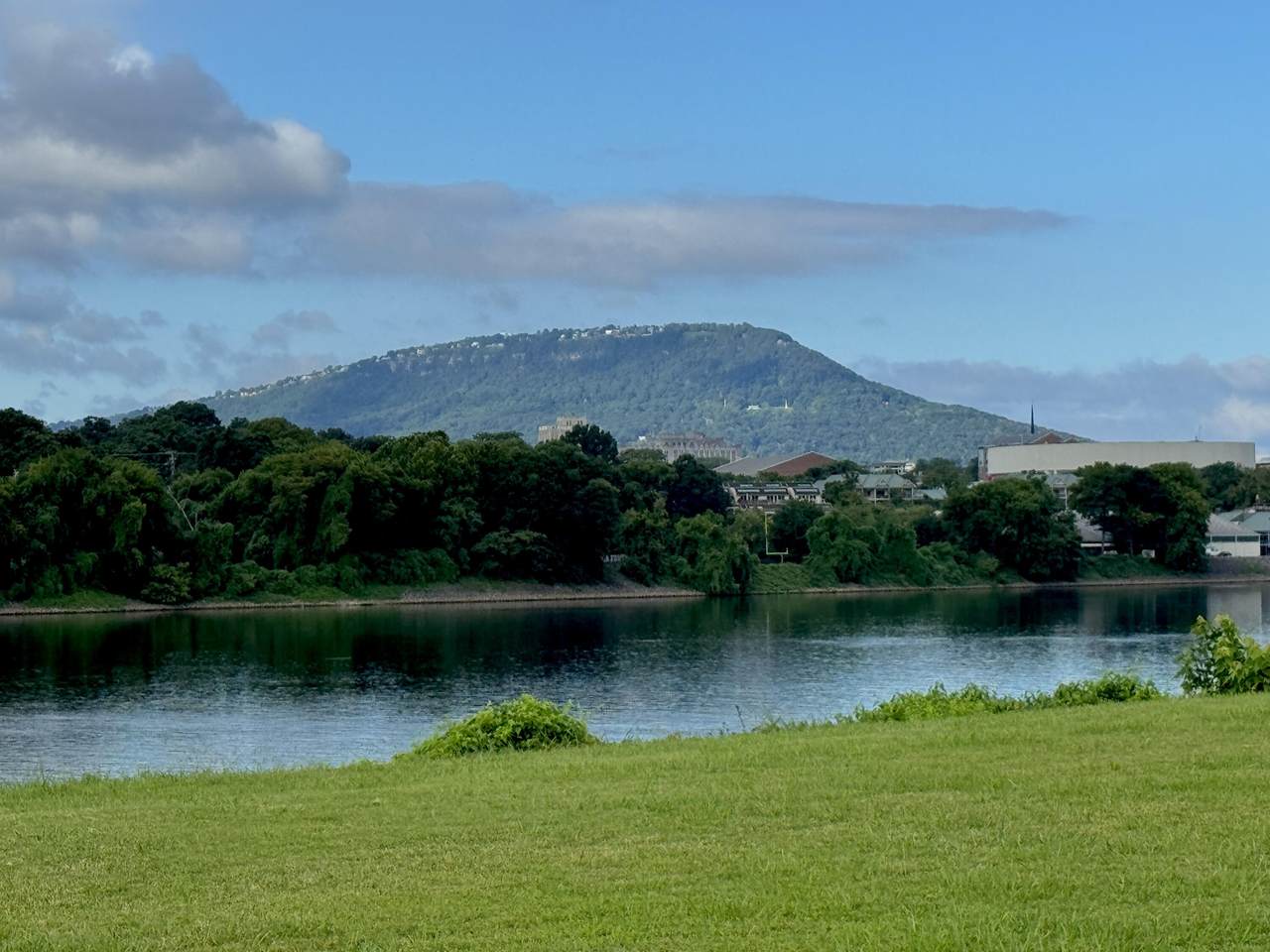 https://bt-photos.global.ssl.fastly.net/chattanooga/1280_boomver_1_1517235-2.jpg