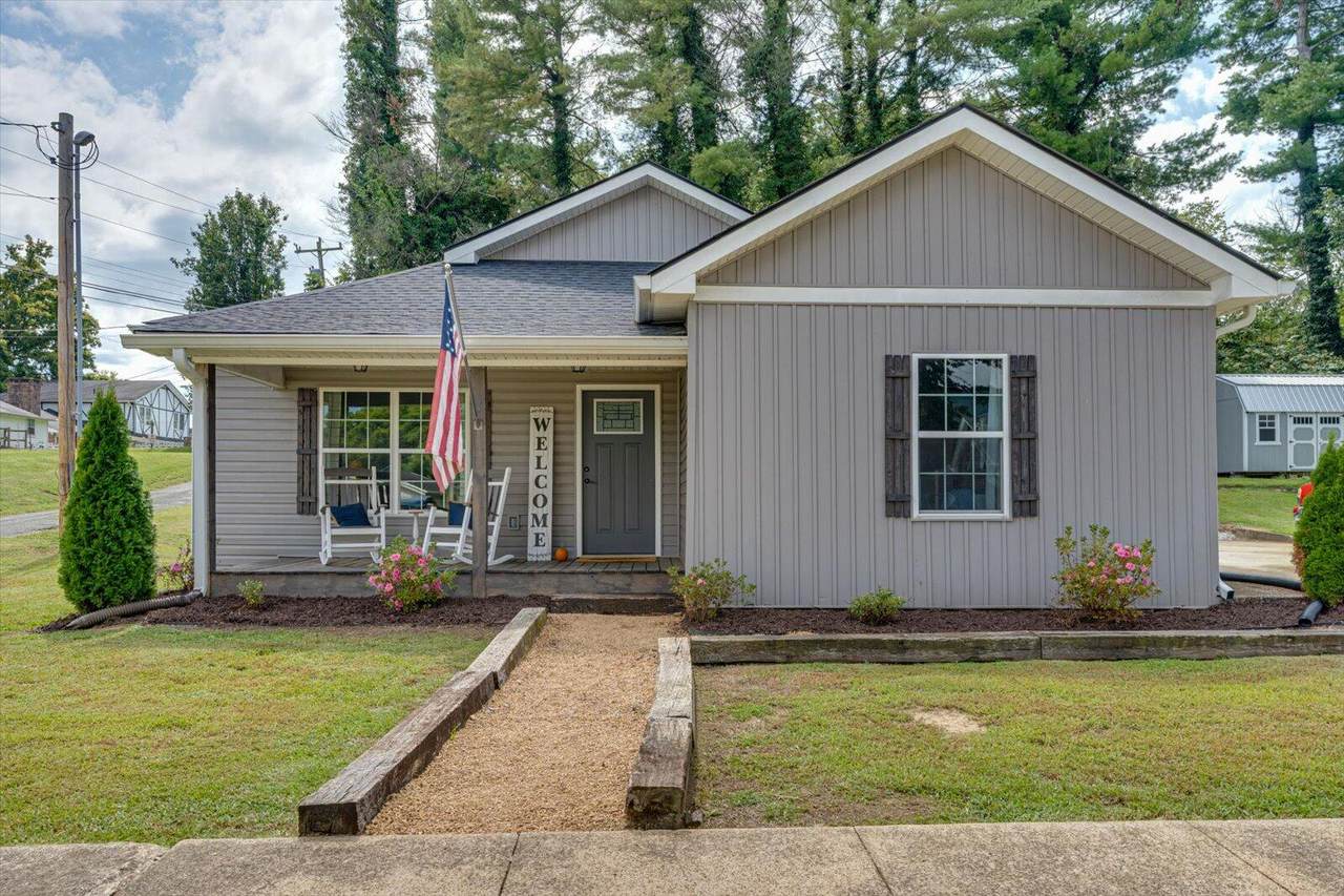 207 6th Street - Photo 1