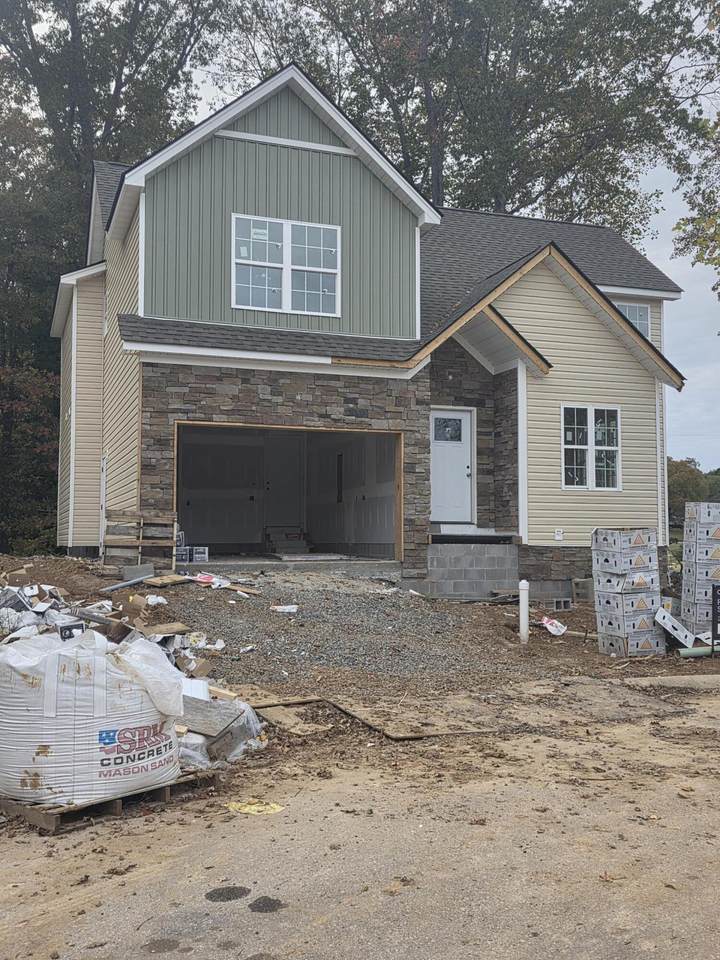 604 Harvey Lane - Photo 1