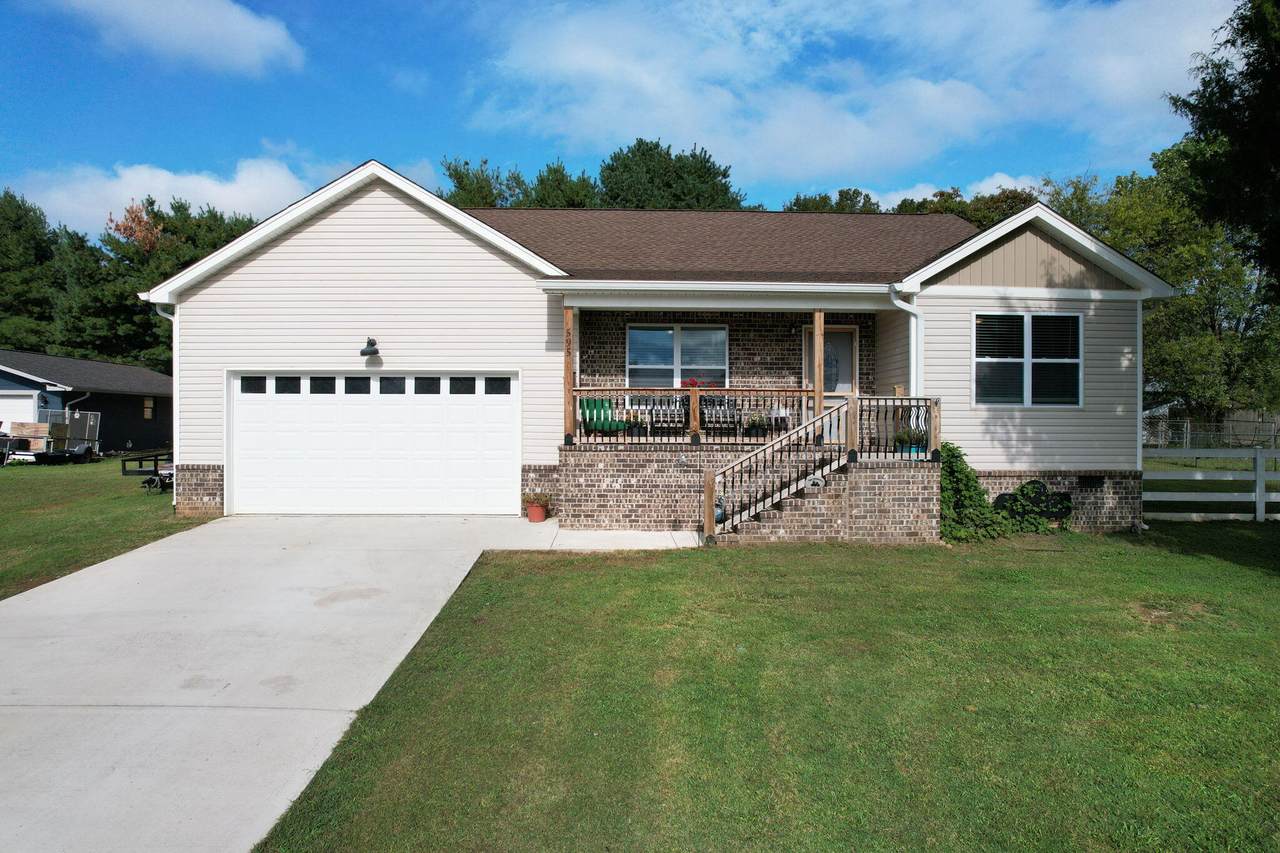 595 New Union Circle - Photo 1