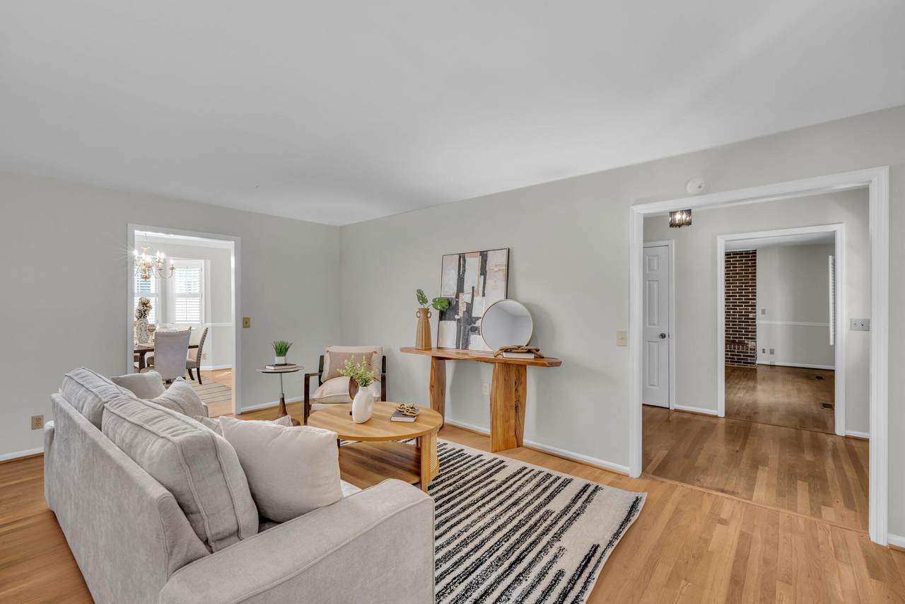 5839 Dayton Boulevard - Photo 1