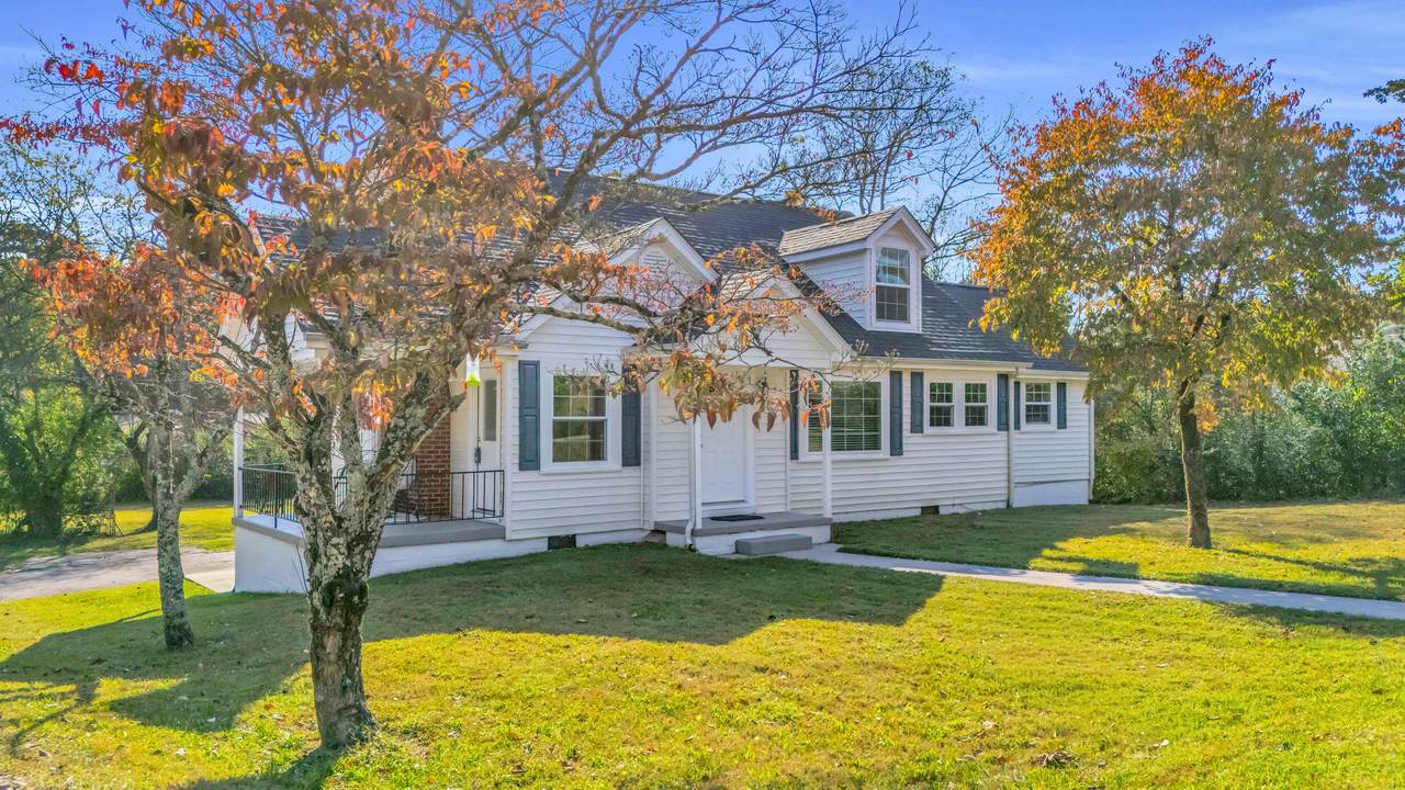 4094 University Drive - Photo 1