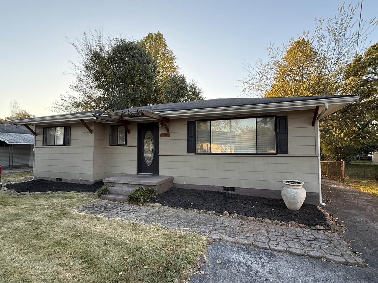 1605 Mack Smith Road - Photo 1