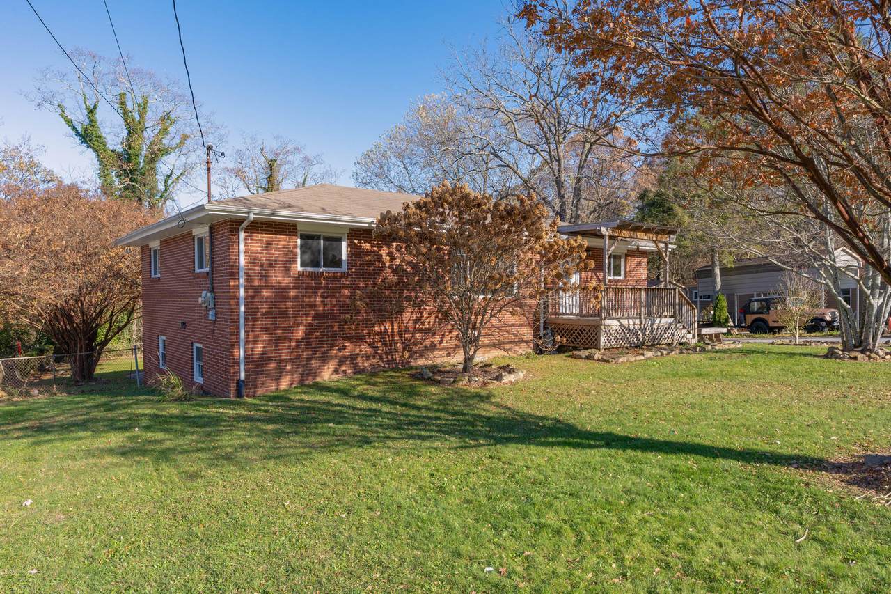 2804 Taft Highway - Photo 1