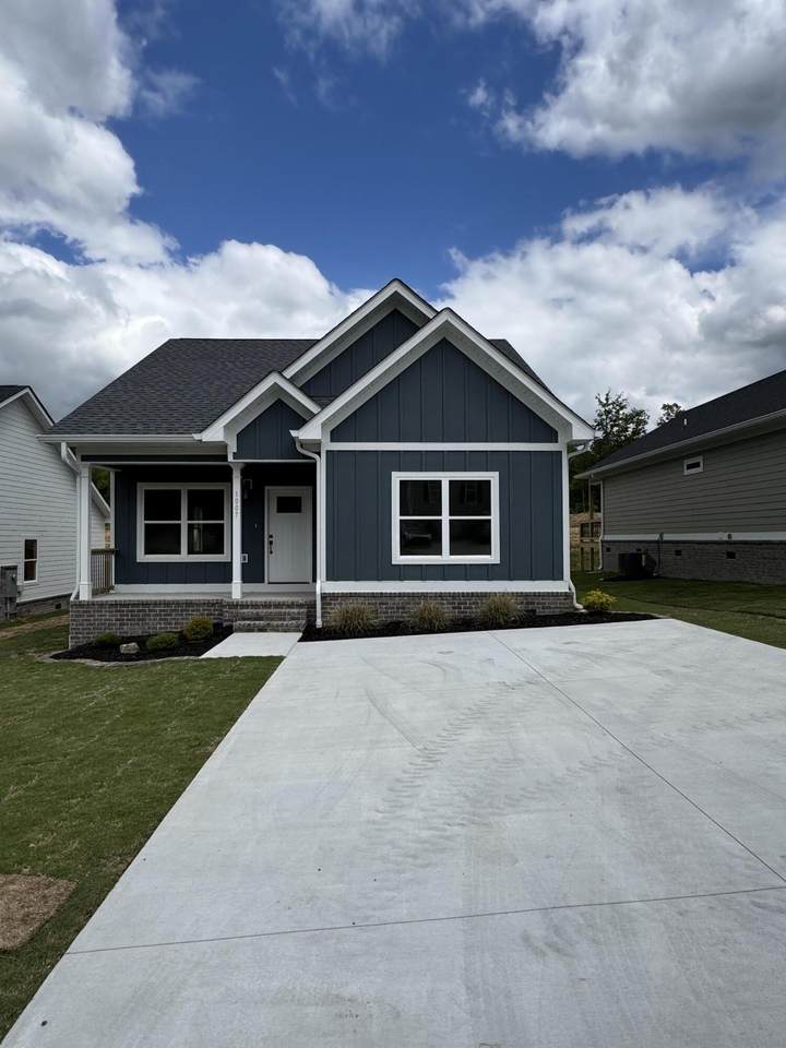 1007 Mccann Drive - Photo 1