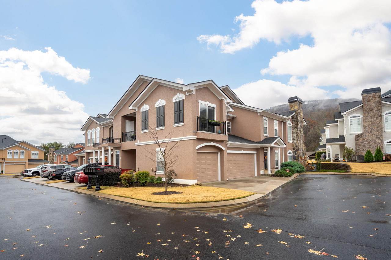 606 Renaissance Court - Photo 1