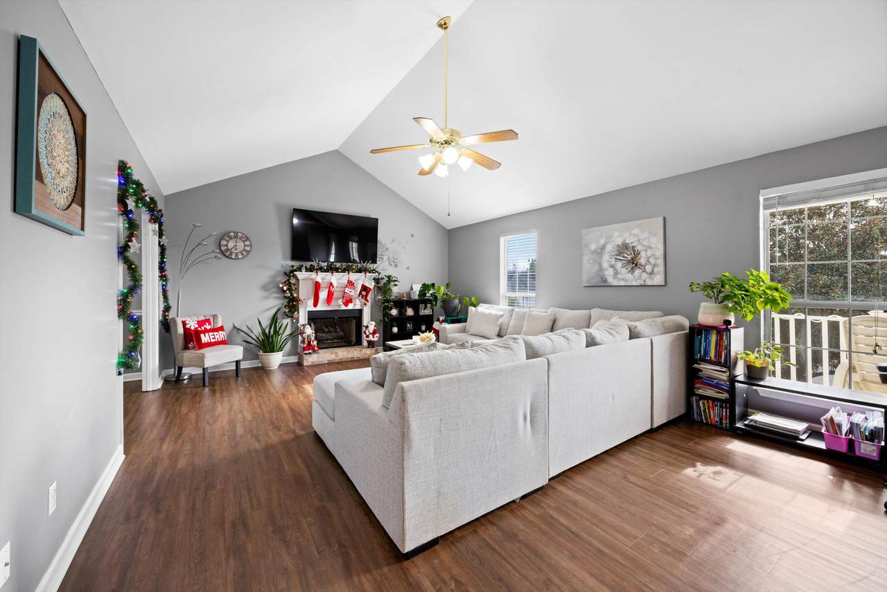 8715 Windhaven Road - Photo 1