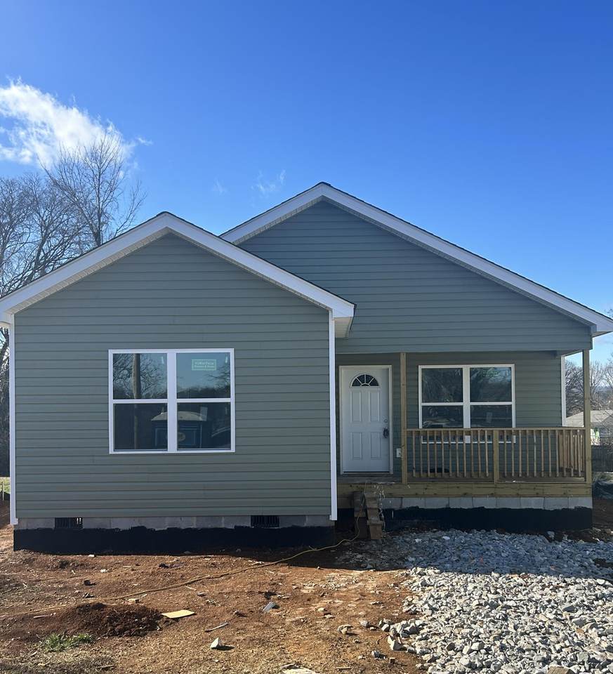 2807 Calhoun Avenue - Photo 1