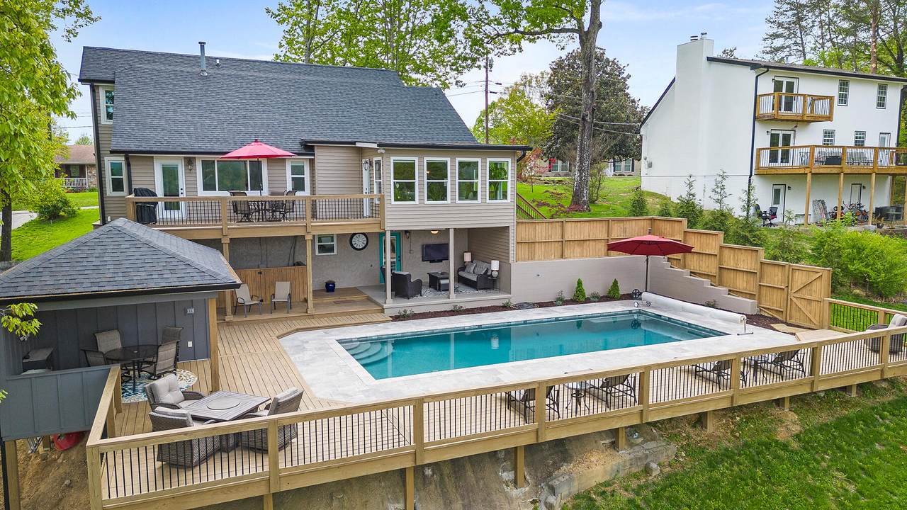 5977 Crestview Drive - Photo 1