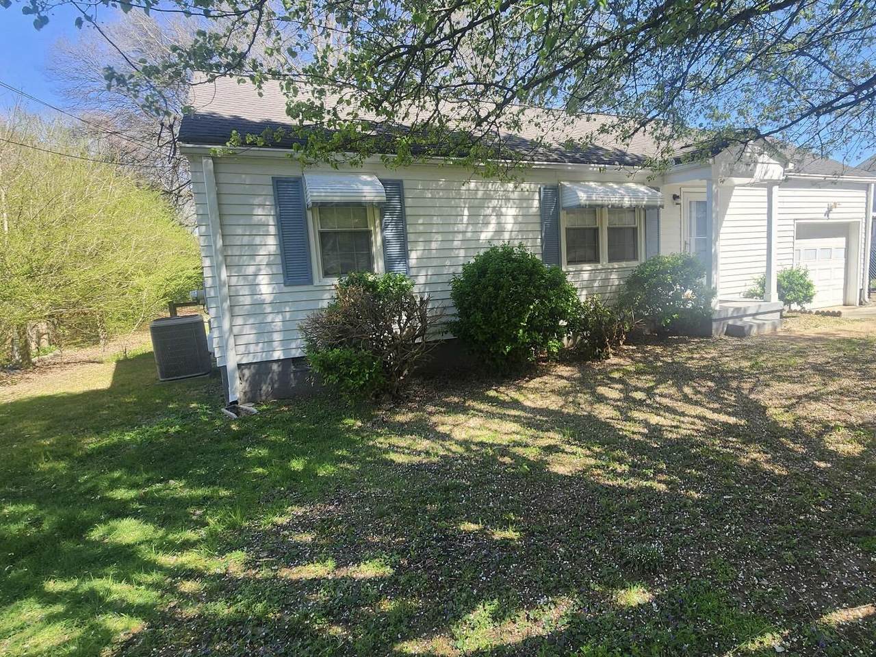 4 Edwards Terrace - Photo 1