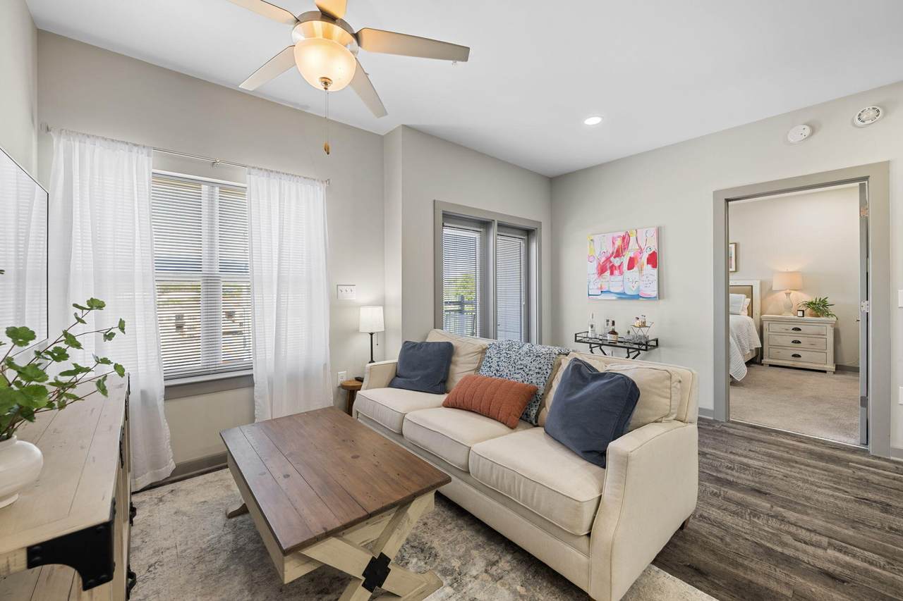 782-416 Riverfront Parkway - Photo 1