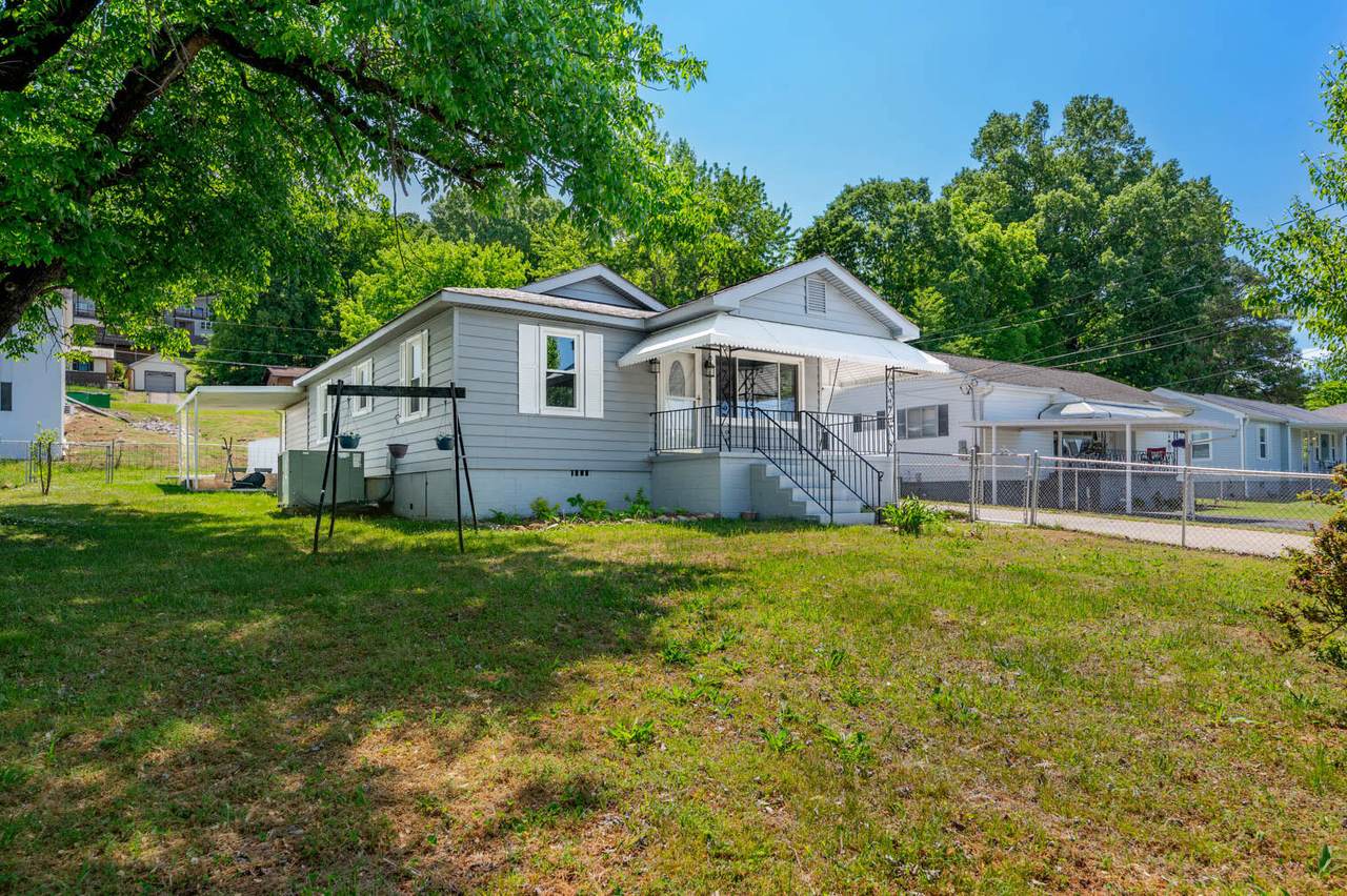 405 Andrews Street - Photo 1