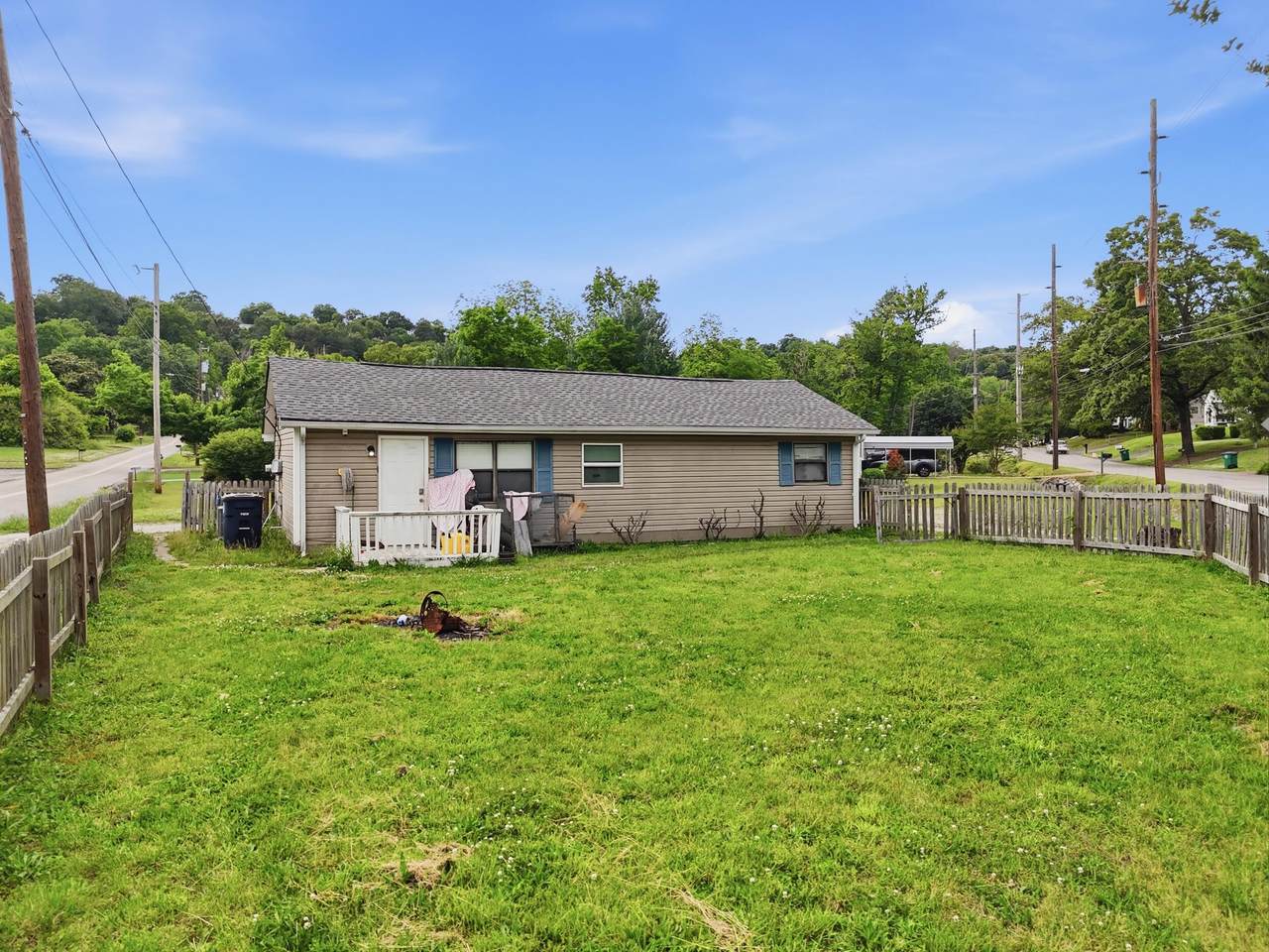 1171 Seminole Drive - Photo 1