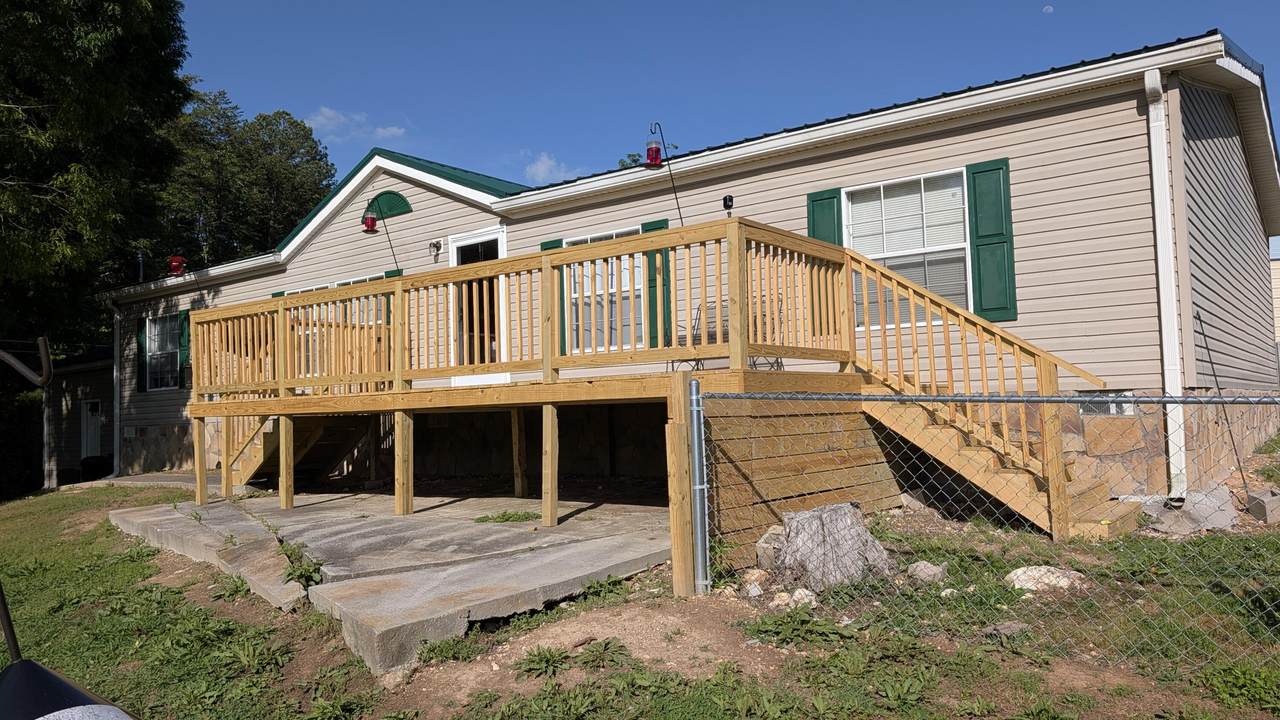 142 Bates Drive - Photo 1