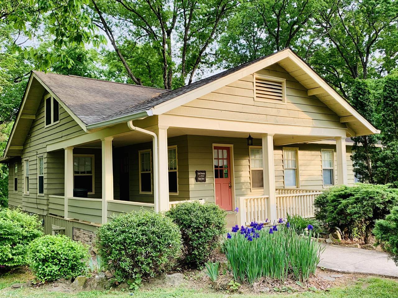 132 Signal Point Road - Photo 1