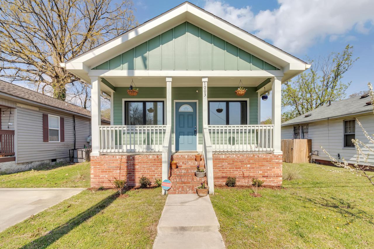 1003 Hickory St - Photo 1