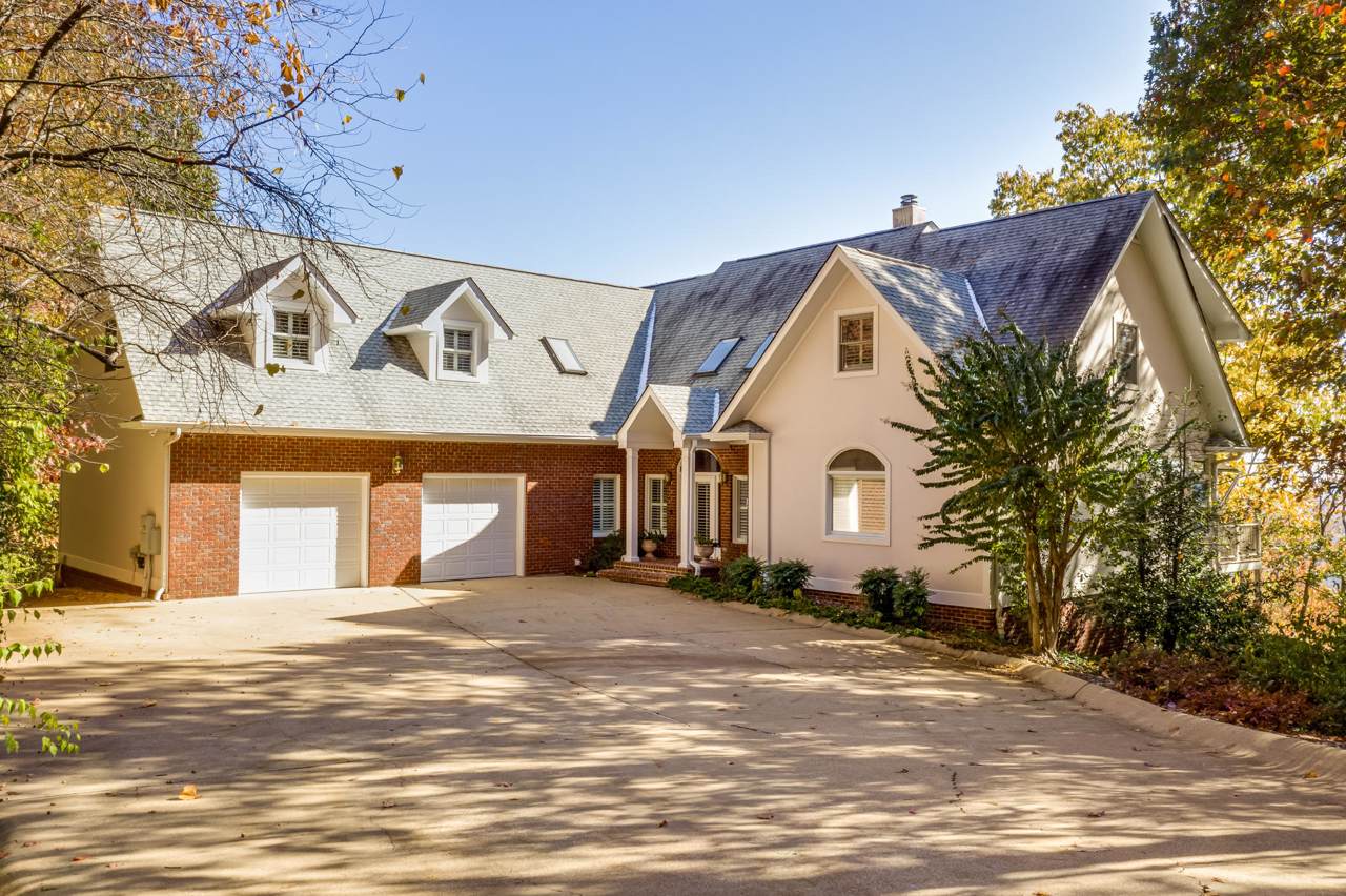 1524 Sunset Dr - Photo 1