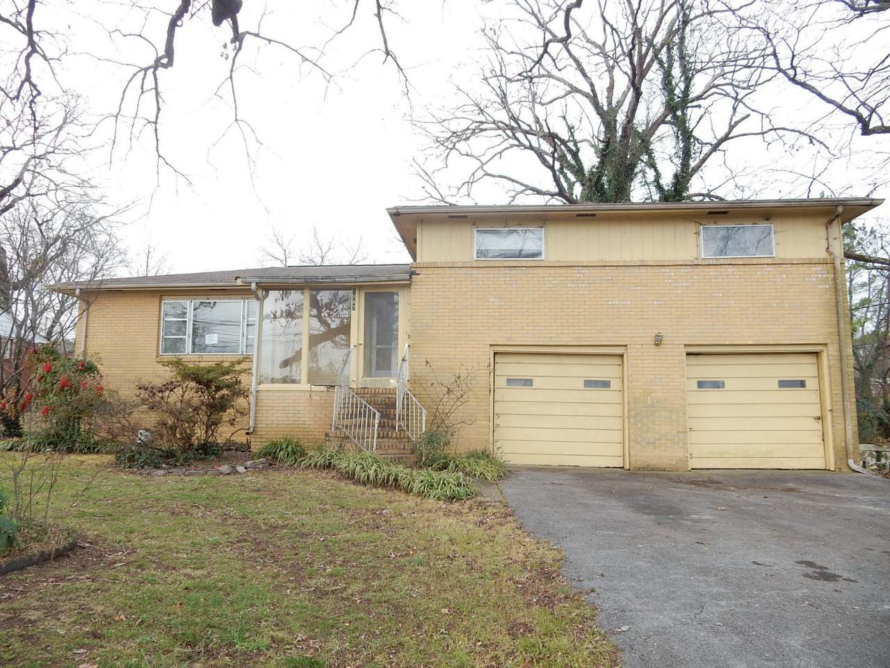 1947 Old Lafayette Rd - Photo 1