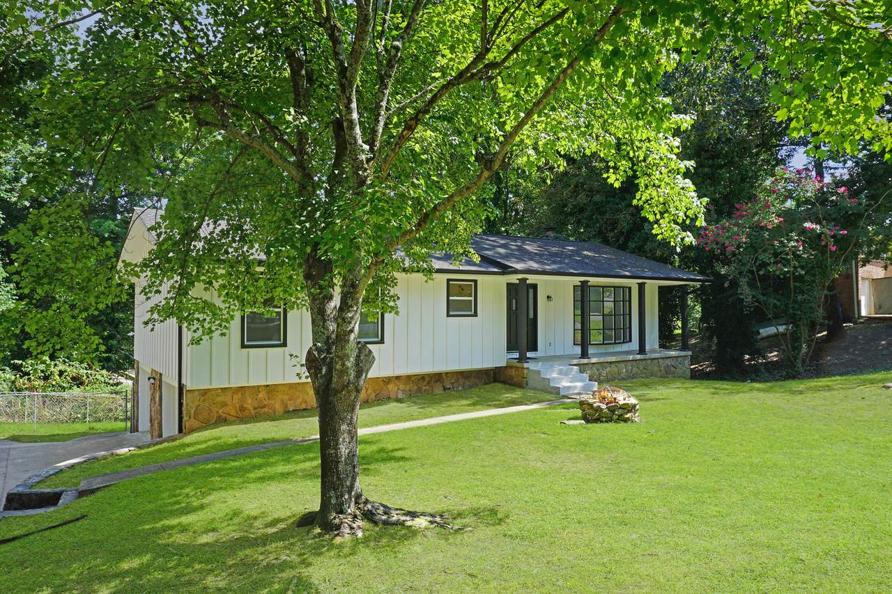 1922 Preswood Dr - Photo 1
