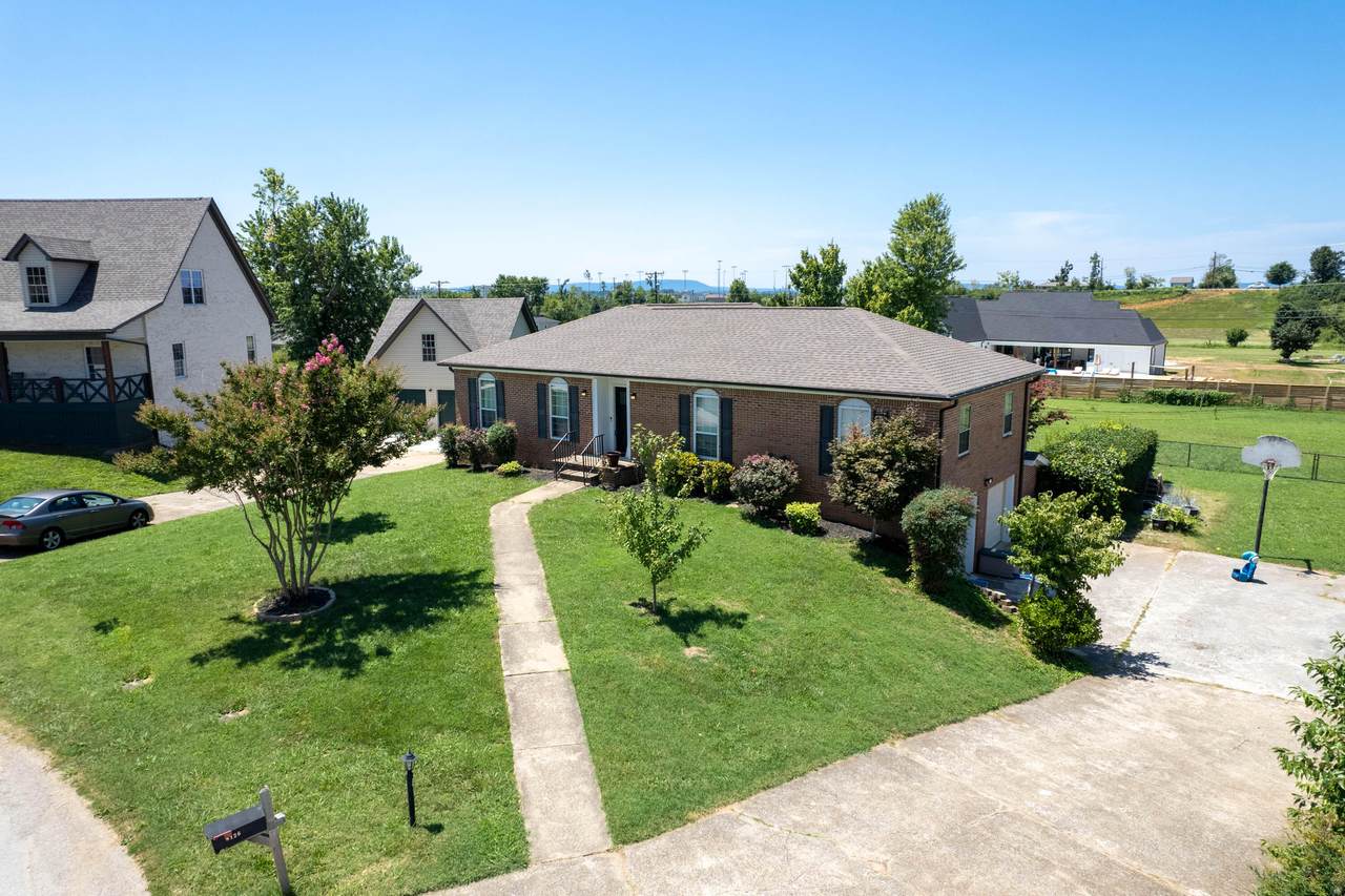 https://bt-photos.global.ssl.fastly.net/chattanooga/1280_boomver_3_1396058-2.jpg