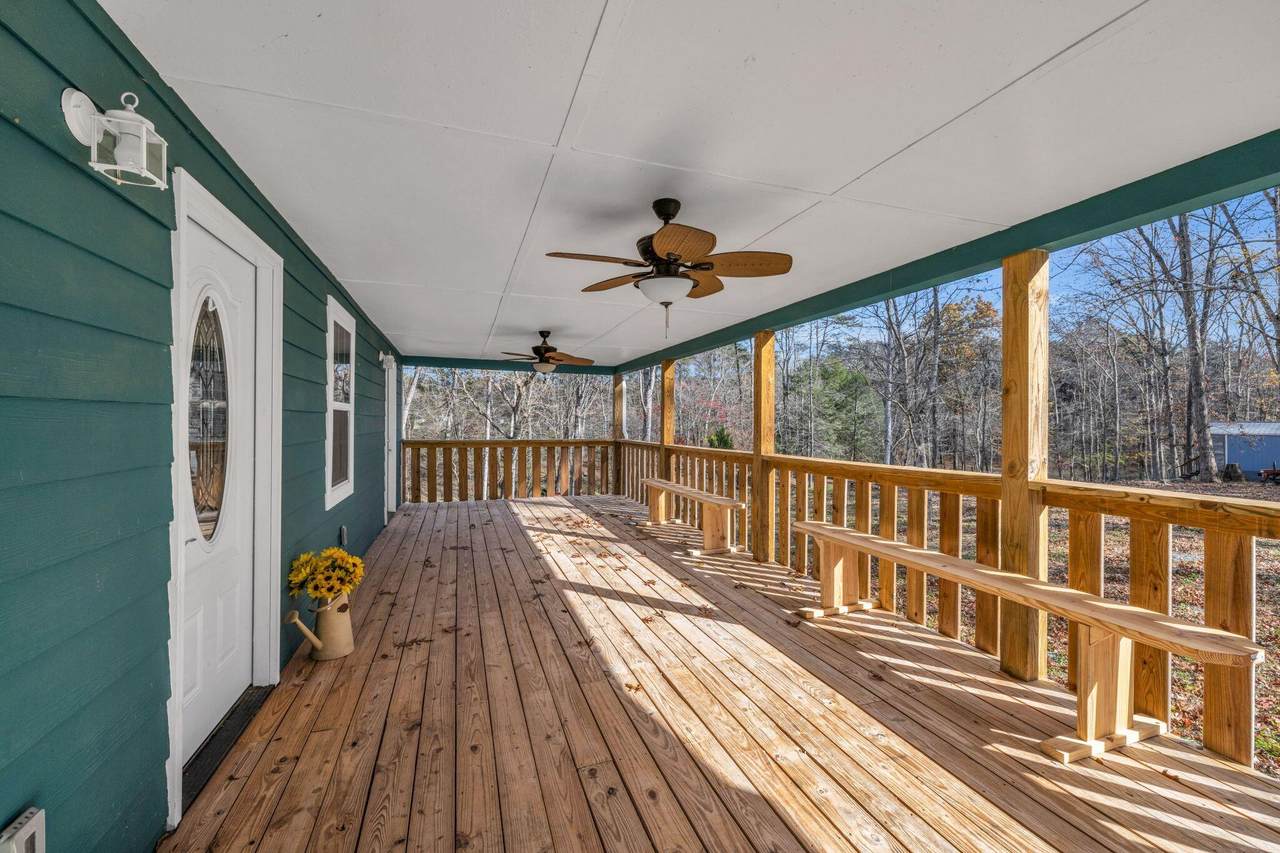 593 Snyder Loop Rd - Photo 1